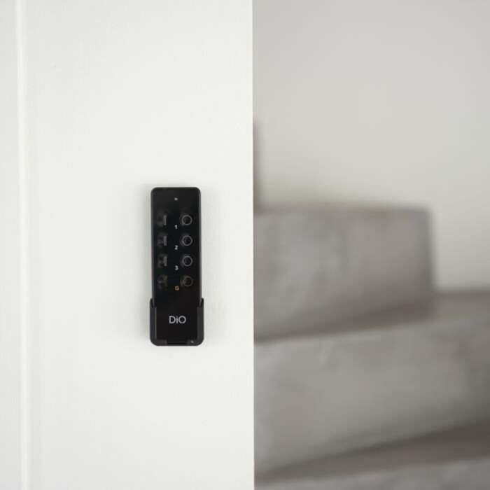 S71025282_2 S71025282_2