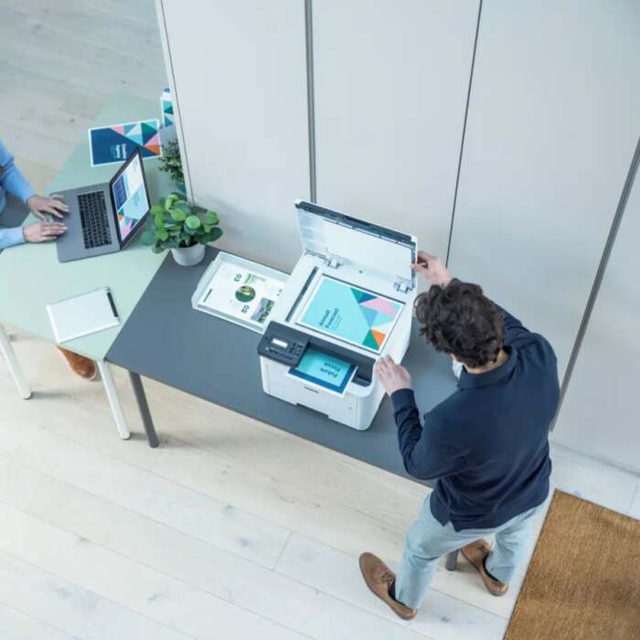 S0460711_21 S0460711_21